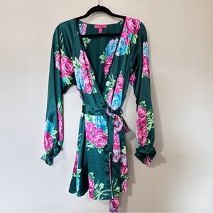 Betsy Johnson Short Robe Size M/L Green Ponk Satin Lace Rear Bow Pocket